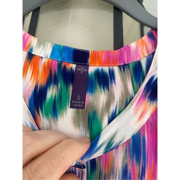 NYDJ 'Lana' Ikat Print Watercolor Print Sleeveless Blouse Top, Sz Small, MP $89 - Picture 2 of 8